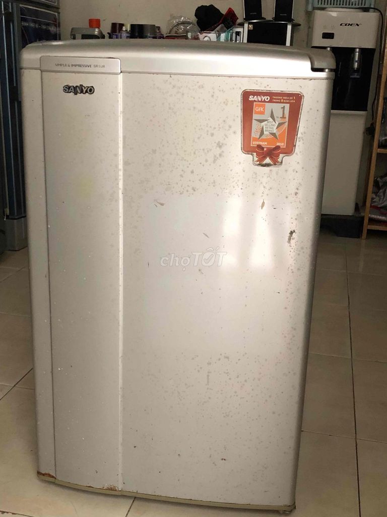 Tủ lạnh Sanyo 90L Xám. Mua bán Tủ lạnh tại Quận Cầu Giấy Hà Nội được đăng bởi phạm tiến dũng hình 1
