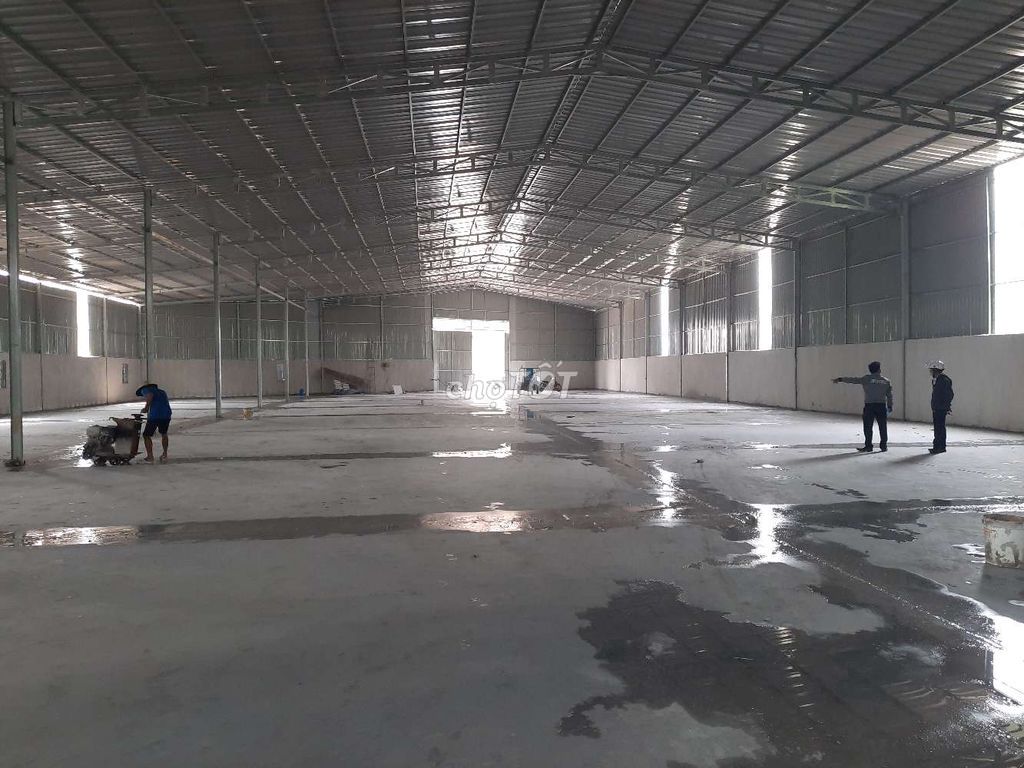 Cho thuê kho 1500m2, Pccc, Đường công 24/24. Tại Dĩ an, Bình dương