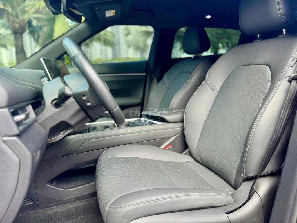 Vinfast VF7 Plus 2025 Trắng 15.000 km. Mua bán Ô tô tại Huyện Bình Chánh Tp Hồ Chí Minh được đăng bởi Quốc Nhẫn hình 7