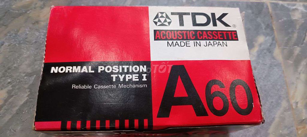 Băng Cassette còn nguyên hộp