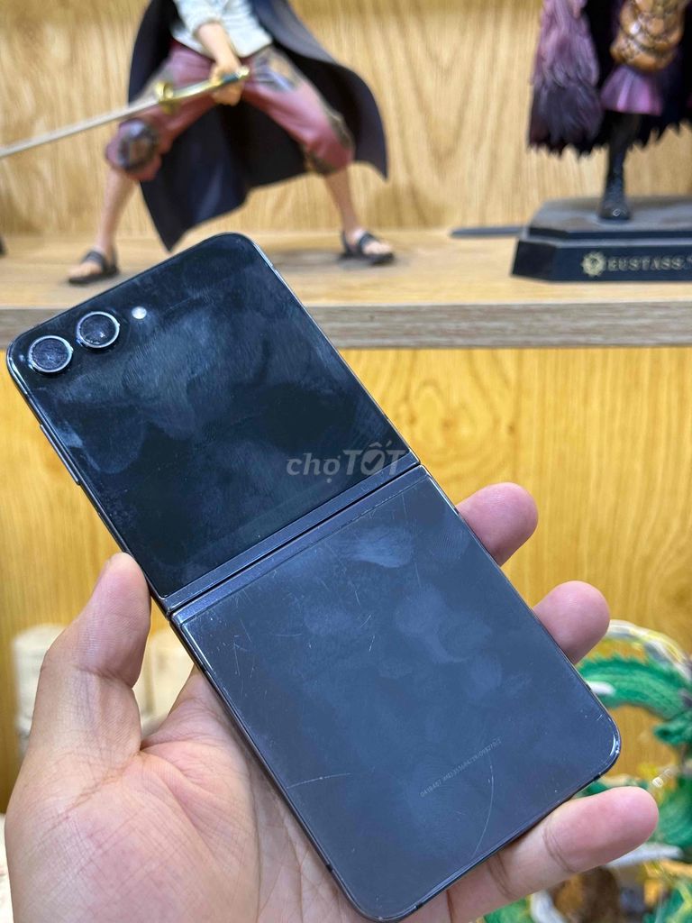 zflip5 đen 256GB. Mua bán Điện thoại tại Quận 10 Tp Hồ Chí Minh được đăng bởi Hậu Lưu hình 1