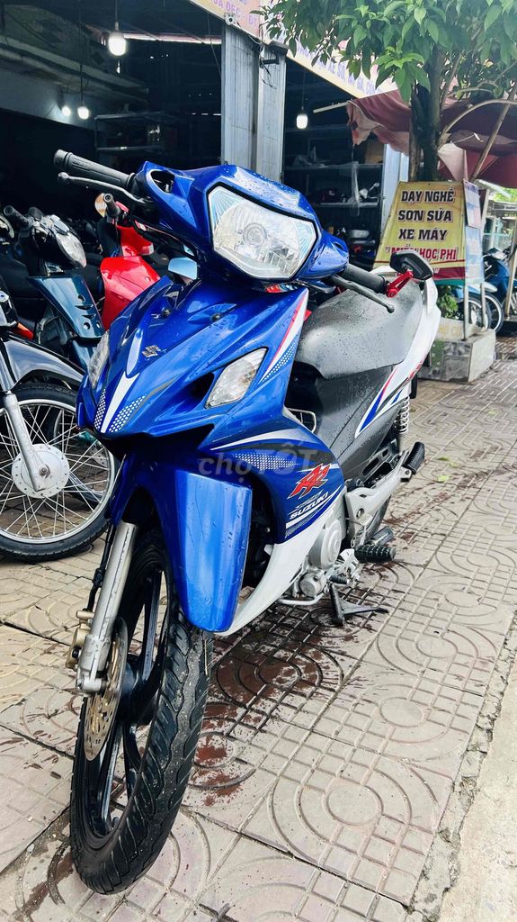 xe axelo suzuki trắng xanh gp. Mua bán Xe máy tại Thành phố Sa Đéc Đồng Tháp được đăng bởi XE MÁY 66 ĐỒNG THÁP hình 2