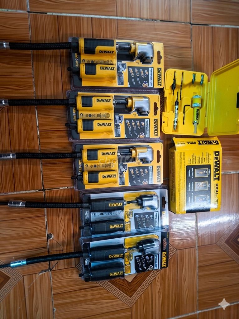 Bộ chuyển góc Dewalt và thùng toughbuilt. Mua bán Đồ chuyên dụng, Giống nuôi trồng tại Quận Gò Vấp Tp Hồ Chí Minh được đăng bởi Quân Hoàng hình 1