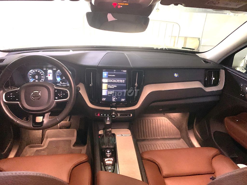Volvo XC60 2019  - 6000 km. Mua bán Ô tô tại Quận Hai Bà Trưng Hà Nội được đăng bởi Minh K hình 2