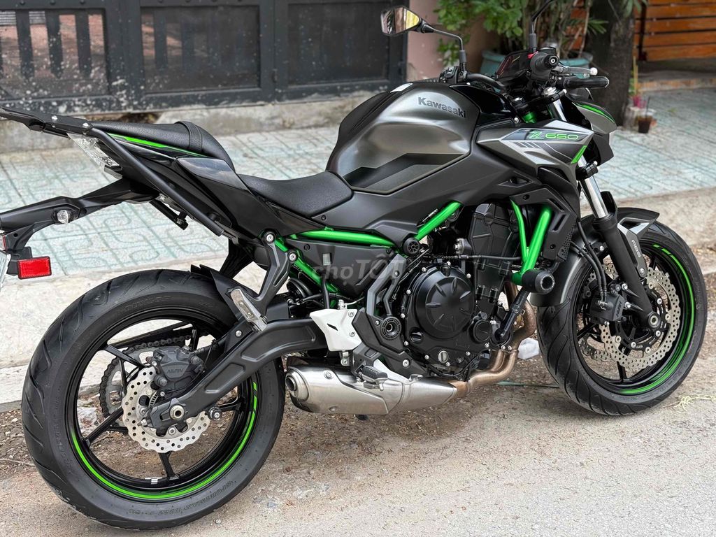 Kawasaki Z650 2023, запас хода 18k, с антипробуксовочной системой