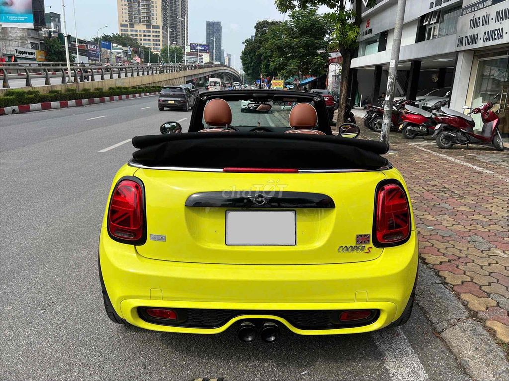 MINI Cooper Mui trần Convertible S 2018 cực chất. Mua bán Ô tô tại Quận Cầu Giấy Hà Nội được đăng bởi Lê Như Hiếu hình 7