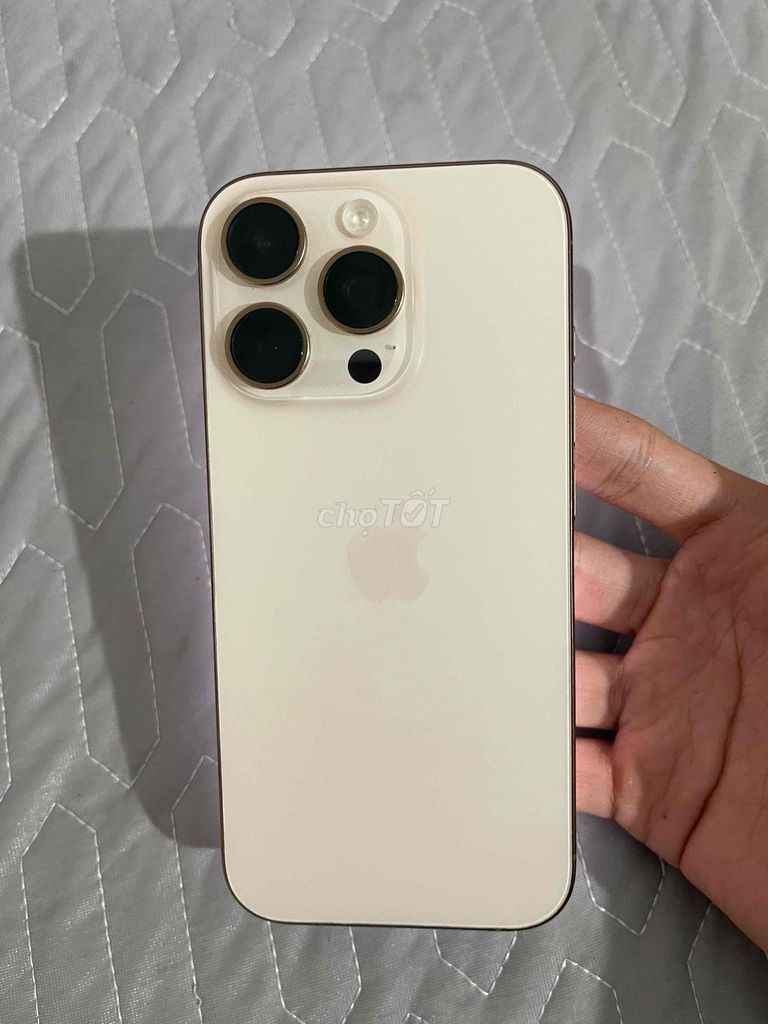 iPhone 16 Pro 256GB Vàng Đã dùng. Mua bán Điện thoại tại Thành phố Móng Cái Quảng Ninh được đăng bởi Nguyễn Mạnh hình 1