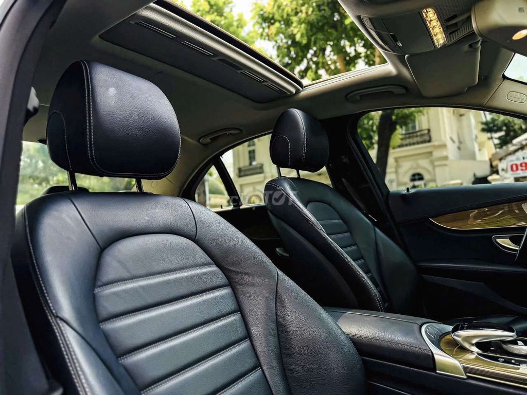 Люк на крыше Mercedes C250 2014, серебристый