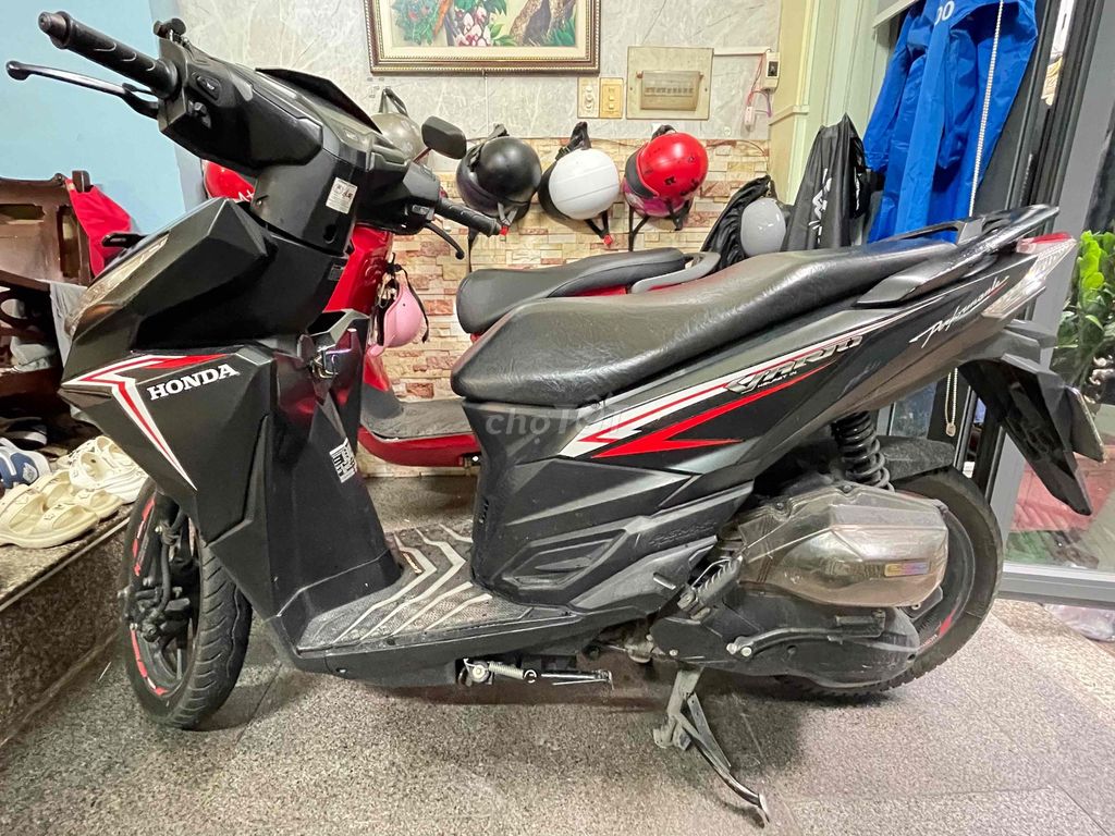 Honda Vario 2018 màu Đen. Mua bán Xe máy tại Quận 1 Tp Hồ Chí Minh được đăng bởi Gia Phan hình 4