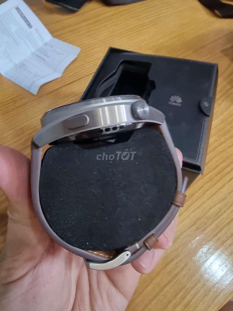 Đồng hồ Huawei watch 3 pro titan có esim