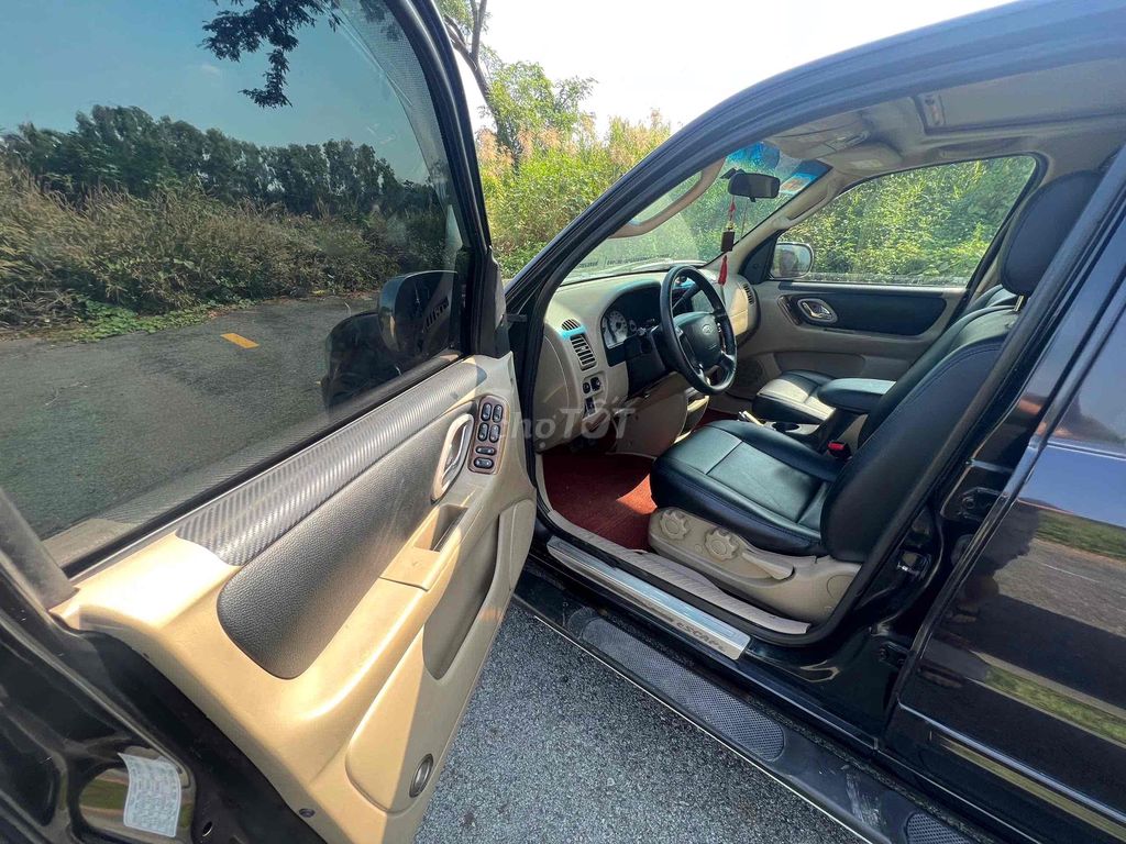 Ford Escape 2004 XLT Đen. Mua bán Ô tô tại Quận 8 Tp Hồ Chí Minh được đăng bởi Gấu hình 8