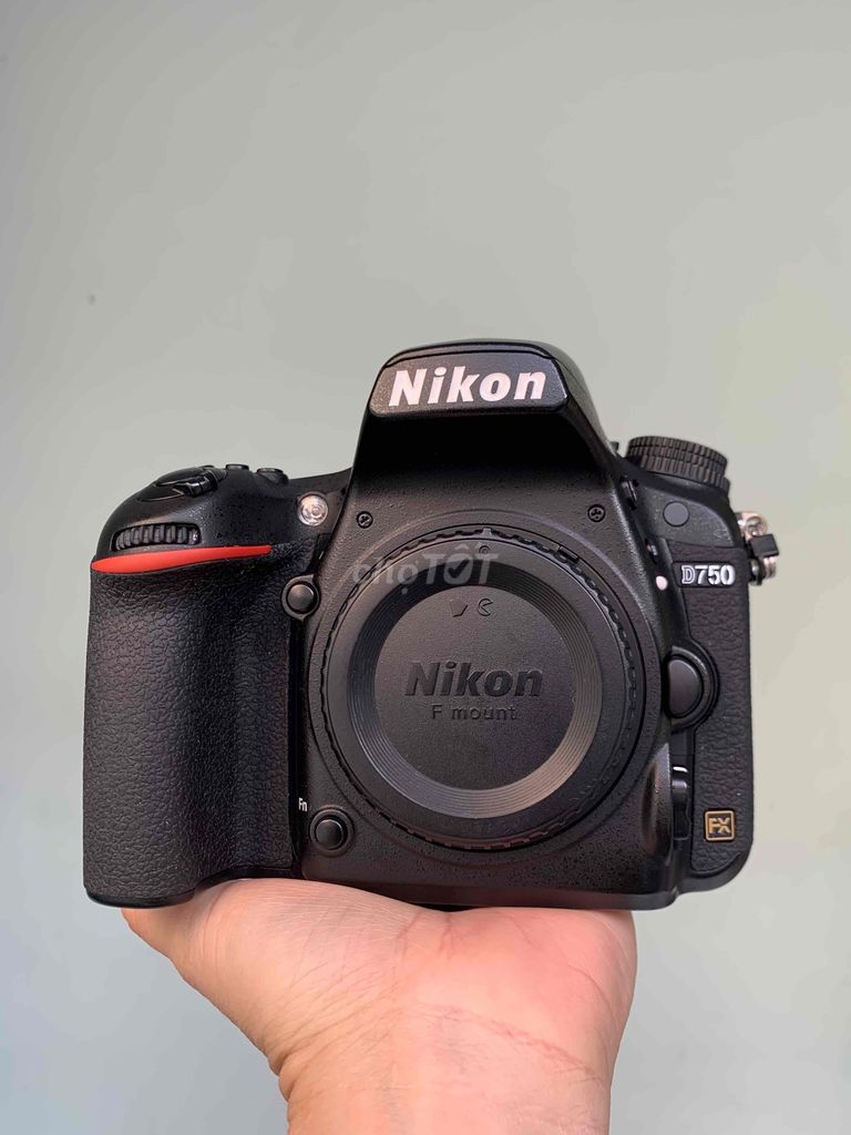 nikon D750