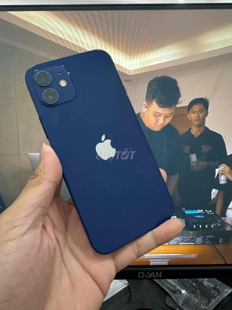 Cửa hàng bán iPhone 12 128GB Xanh zin có bảo hành. Mua bán Điện thoại tại Quận Đống Đa Hà Nội được đăng bởi Ng Hoang Anh hình 1