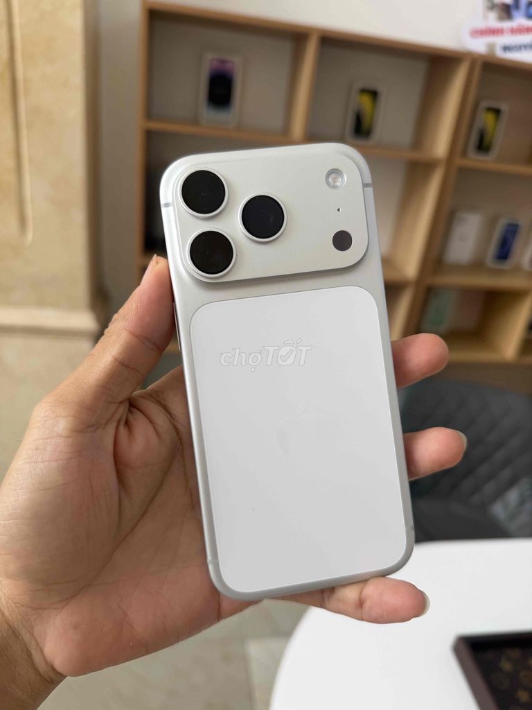 iPhone 17 Pro 256GB Trắng 99%. Mua bán Điện thoại tại Quận Gò Vấp Tp Hồ Chí Minh được đăng bởi Icon Mobile hình 1
