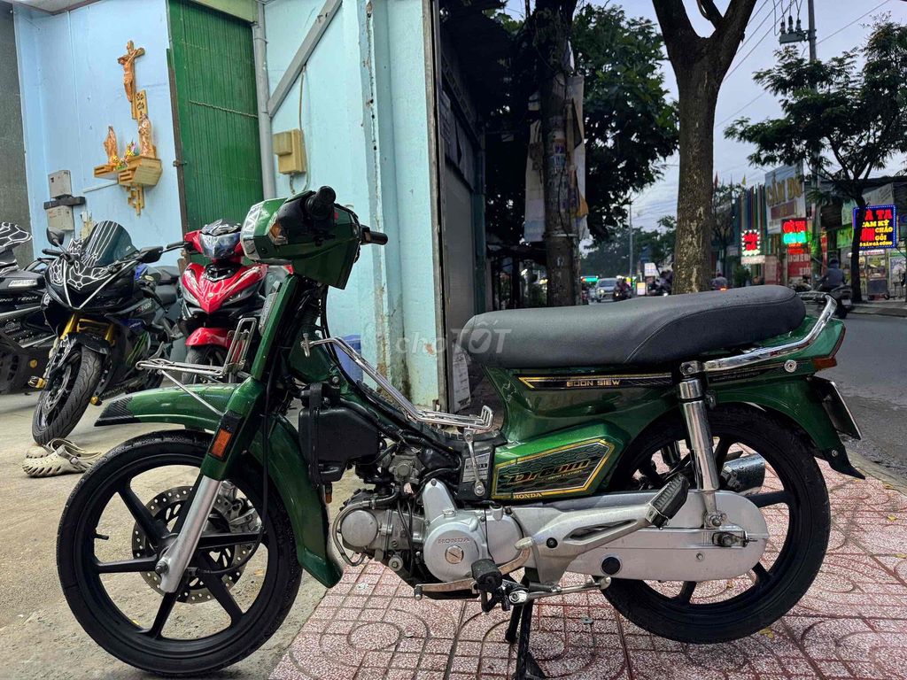 Honda Super Dream 2000 chính chủ Full kiểng. Mua bán Xe máy tại Huyện Bình Chánh Tp Hồ Chí Minh được đăng bởi Phong Vũ hình 1