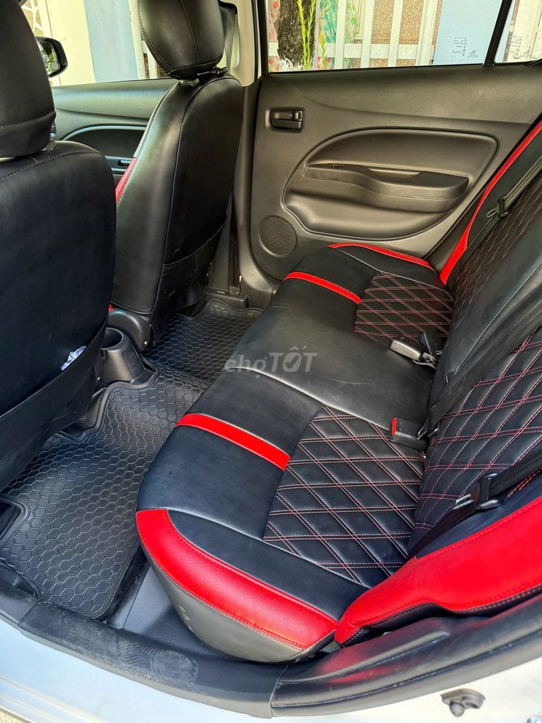 Mitsubishi Atrage 2023 Trắng 110000 km. Mua bán Ô tô tại Quận Hải Châu Đà Nẵng được đăng bởi Sơn Giang hình 2