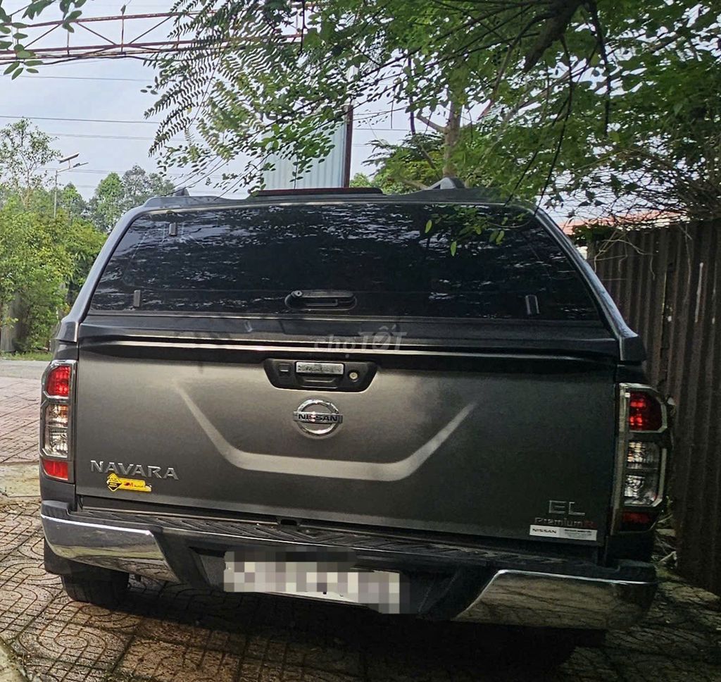 Nissan Navara EL Premium, 1 привод, Серый 115 тыс. км