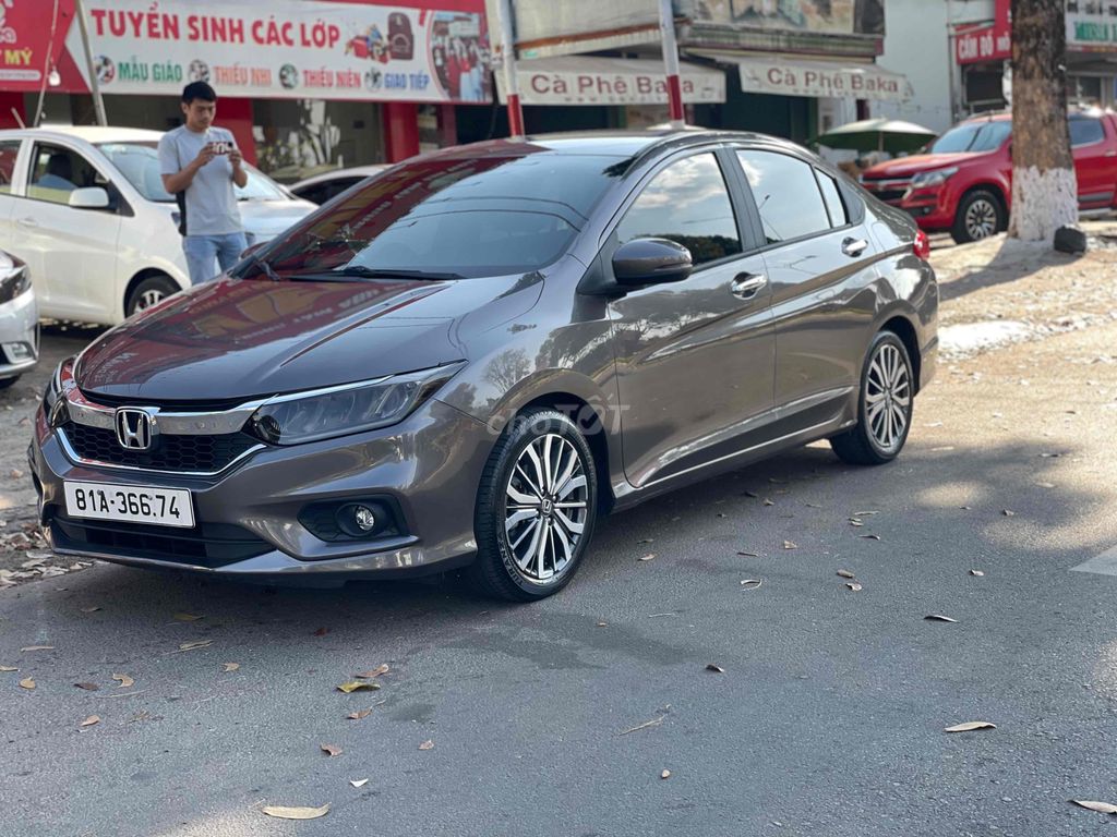 Honda City 2018 1.5TOP - 80000 km