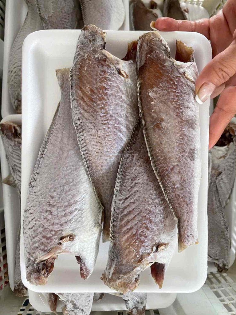 Cá khô Cá đù 1kg. Mua bán Đồ ăn, thực phẩm và các loại khác tại Quận 6 Tp Hồ Chí Minh được đăng bởi Trà My hình 1
