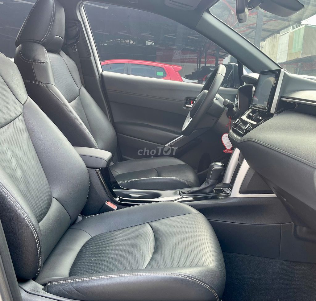 Corolla Cross 2020 1.8V 65000km xe đẹp ko lỗi nhỏ. Mua bán Ô tô tại Quận 6 Tp Hồ Chí Minh được đăng bởi Trường Nguyễn Chợ Tốt Xe Official Mall hình 14