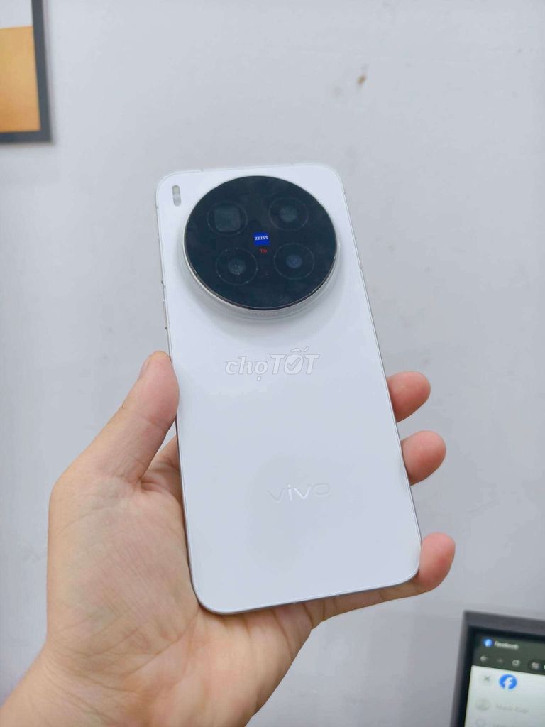 Vivo X300 Pro 512GB Trắng có trả góp. Mua bán Điện thoại tại Huyện Hoài Đức Hà Nội được đăng bởi Trạm hình 1