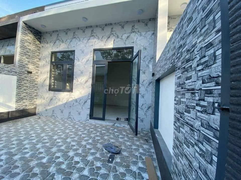BỂ NỢ bán gấp nhà 125m2 ở Phạm Thị Thung-Củ Chi, giá 830 triệu, SHR