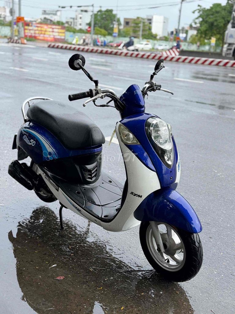 SYM Elite 50cc 2019 сине-белый — рассрочка без первого взноса