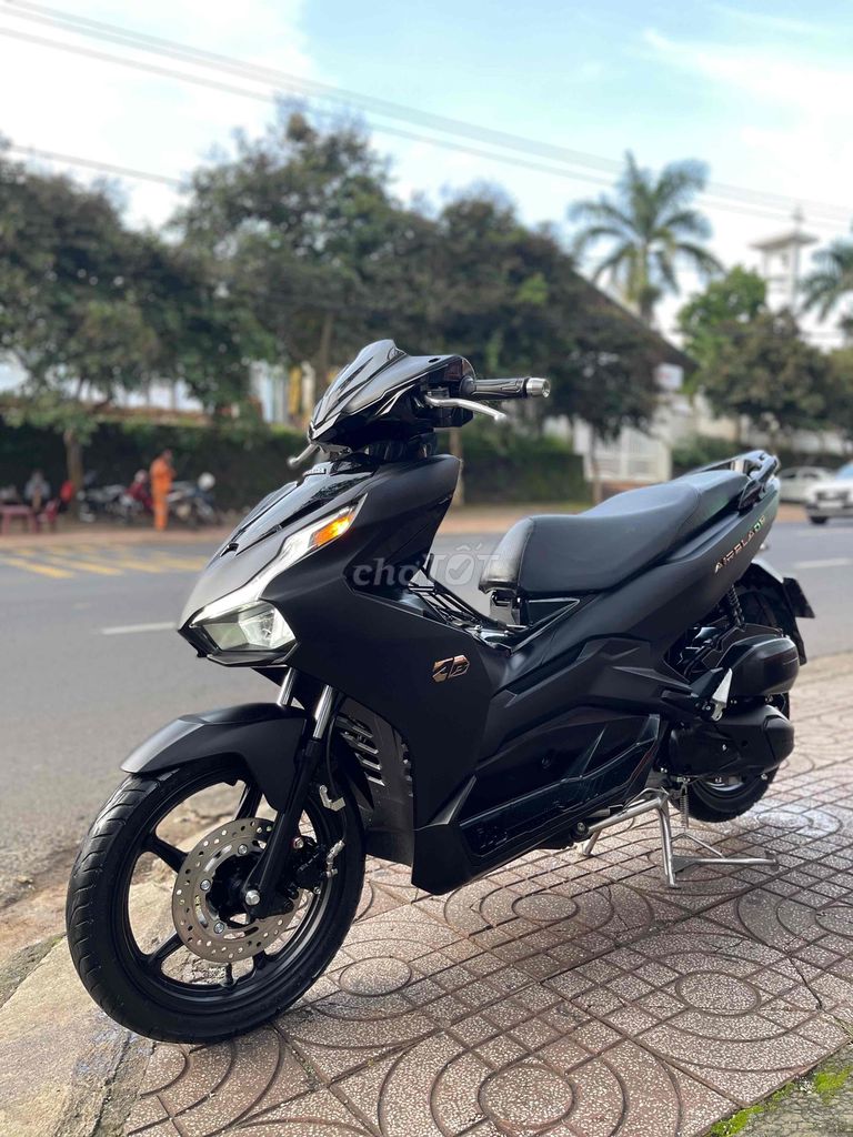 🌟Bán AirBlade.2022.125Fi.Đen nhám chính chủ zin êm. Mua bán Xe máy tại Thành phố Buôn Ma Thuột Đắk Lắk được đăng bởi xe máy Hồng Phát hình 2