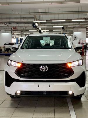 INNOVA CROSS 2.0G G giao ngay, bao giá thị trường