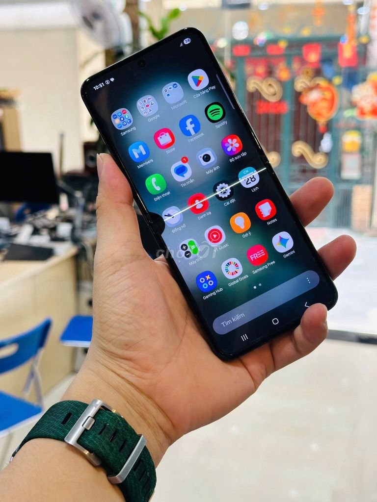 Samsung Z Flip 5 256GB Đen Màn hình lỗi. Mua bán Điện thoại tại Quận Đống Đa Hà Nội được đăng bởi Thế Hoàng hình 1