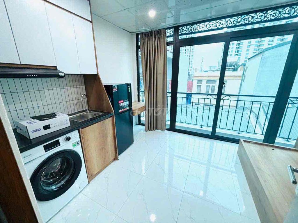 studio đẹp lung linh ban công rộng, có mg riêng có fix