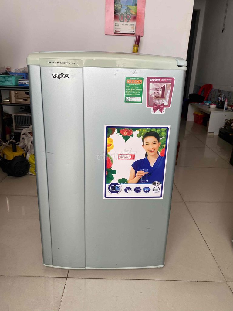 Tủ lạnh Sanyo mini 90L zin còn tốt bán bh6t uy tín. Mua bán Tủ lạnh tại Quận 7 Tp Hồ Chí Minh được đăng bởi Vũ Văn Ngân hình 1