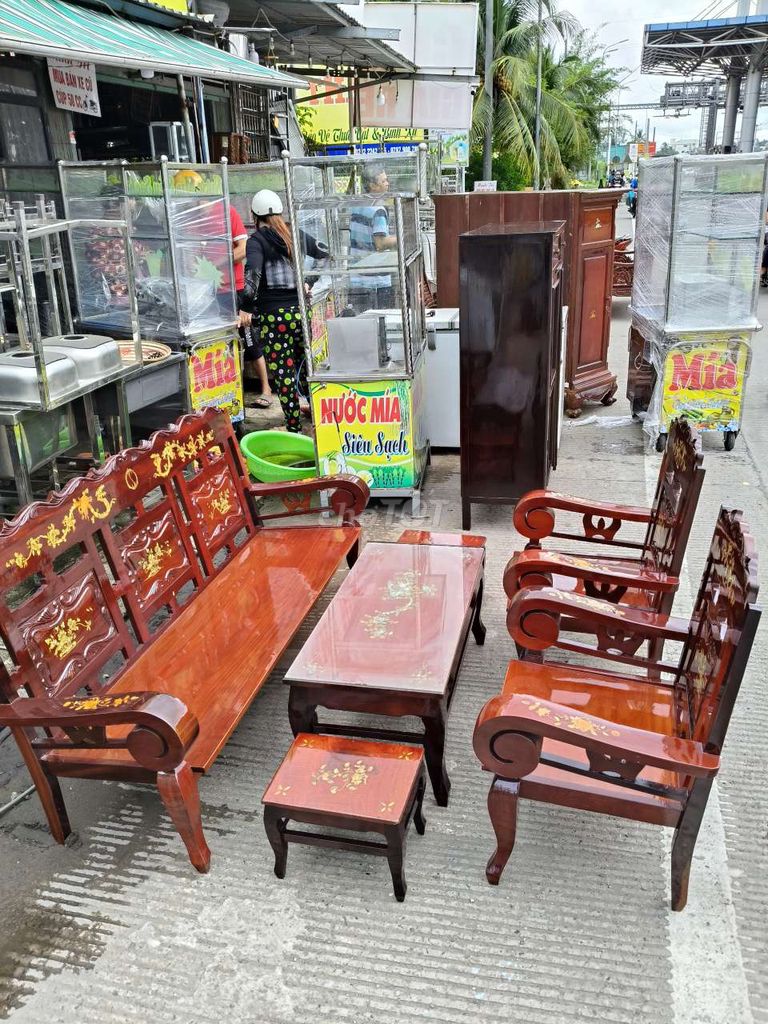 Kẹt tiền. Mua bán Bàn ghế tại Quận Cái Răng Cần Thơ được đăng bởi Nguyễn Minh Trí  hình 1