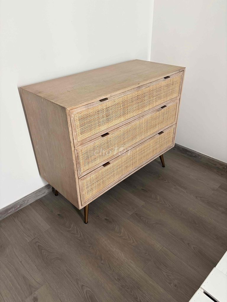 Tủ gỗ . tủ đa năng . tủ decor. Mua bán Tủ, kệ gia đình tại Quận Tân Phú Tp Hồ Chí Minh được đăng bởi  Diep Nguyen hình 1