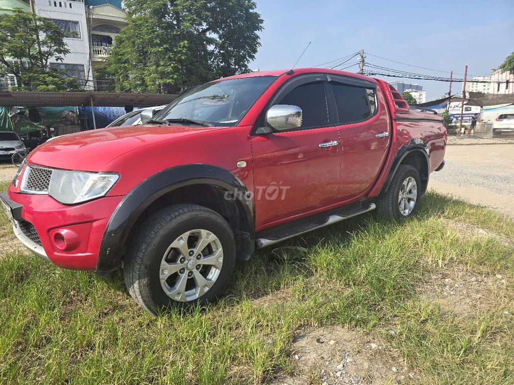 Mitsubishi Triton автомат, дизель