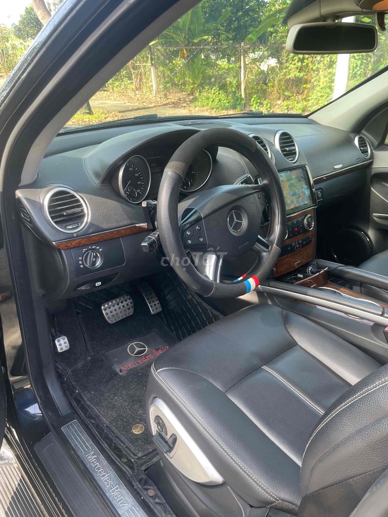 Mercedes Benz GL 450 Class 2006 - 100000 km. Mua bán Ô tô tại Thành phố Thủ Dầu Một Bình Dương được đăng bởi Trường Tồn hình 7