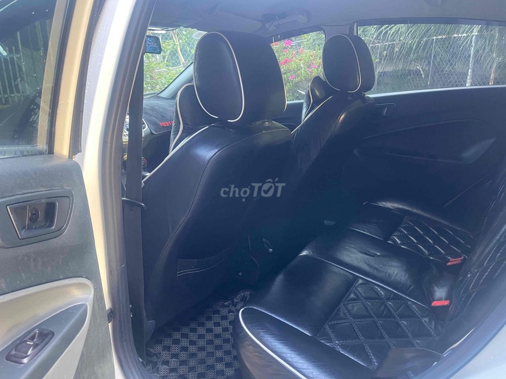 Ford Fiesta 2011 1.6 AT Hatchback - 95000 km. Mua bán Ô tô tại Quận Thốt Nốt Cần Thơ được đăng bởi aha hình 13