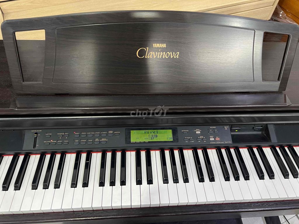 Piano Yamaha Japan CLp711