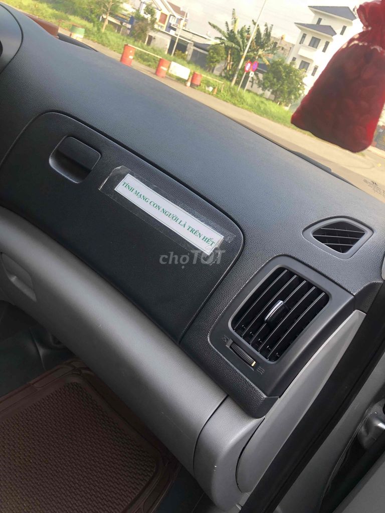 Hyundai Starex 2016 серебристый