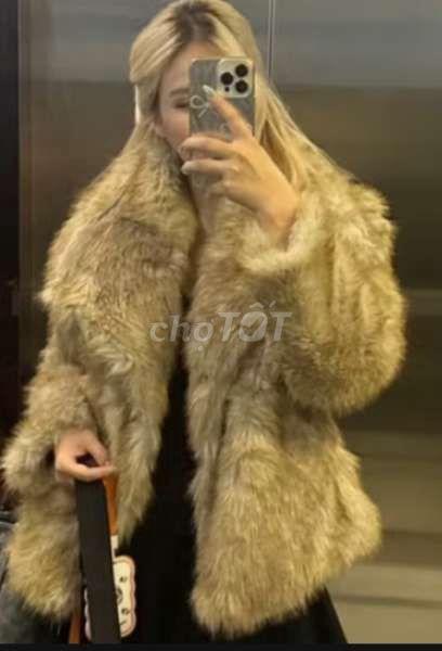 Cần bán áo khoác lông đi du lịch. Mua bán Quần áo tại Quận 7 Tp Hồ Chí Minh được đăng bởi Nguyễn  hình 1