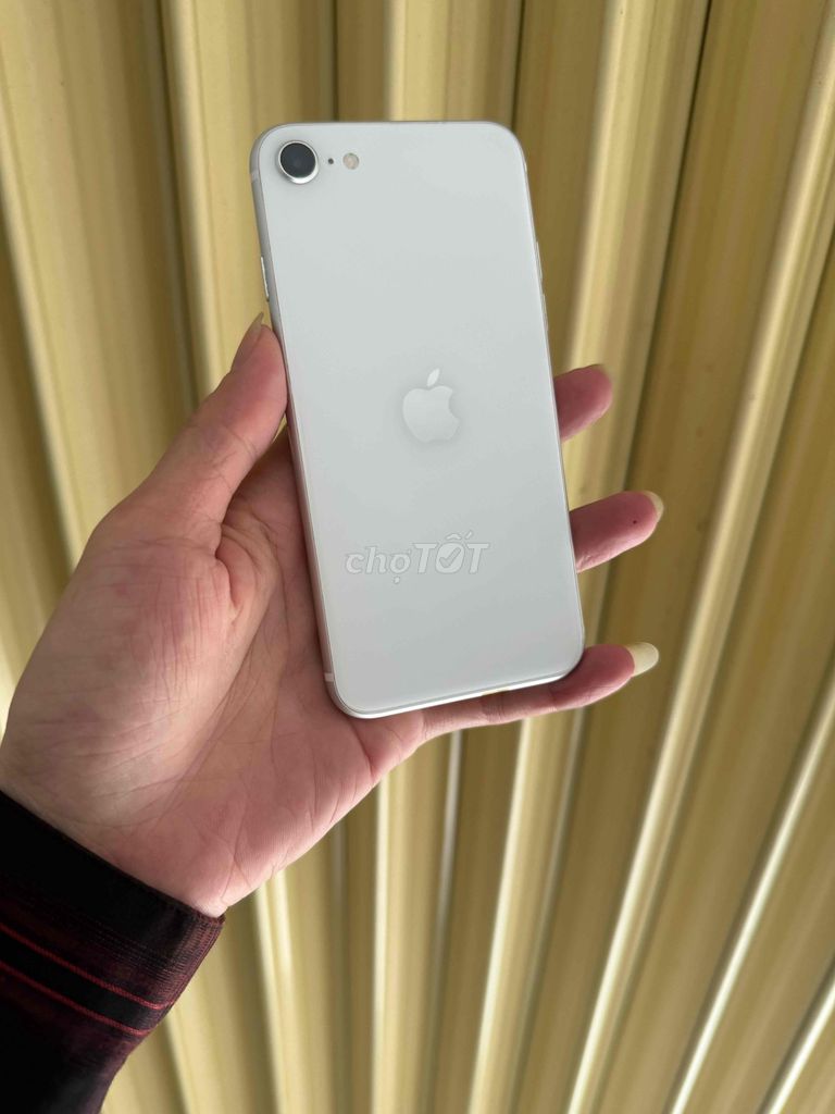 Apple iPhone SE 2020 64GB 99% nguyên zin. Mua bán Điện thoại tại Thành phố Buôn Ma Thuột Đắk Lắk được đăng bởi Nguyễn Tâm hình 1