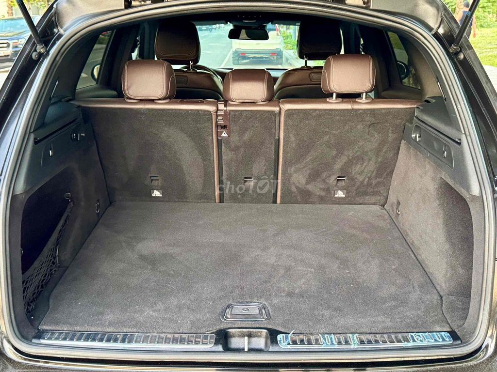 Mercedes Benz GLC Class 2017 250 - 87000 km. Mua bán Ô tô tại Quận Hoàng Mai Hà Nội được đăng bởi Nguyễn Bách Việt hình 17