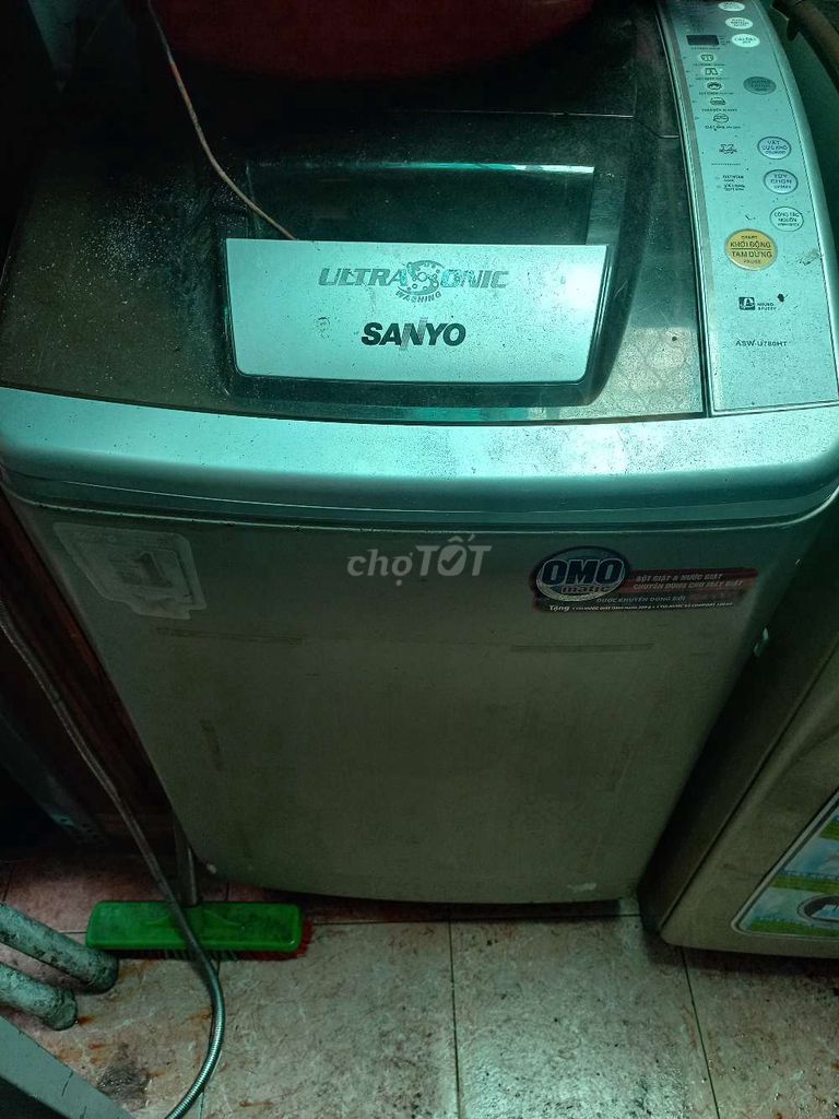 Dư dùng cần bán máy giặt hiêu Sanyo 9kg