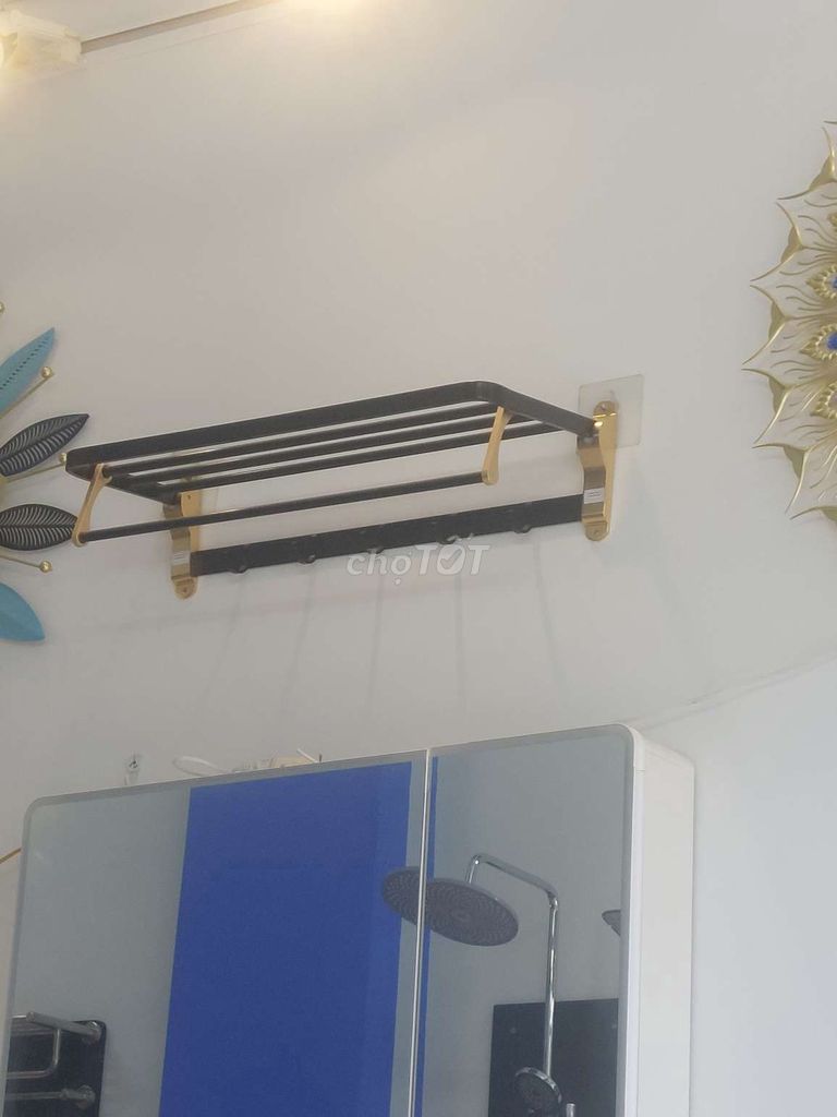 Vắt khăn giàn 3 trong 1 giá tốt cho mọi nhà tắm. Mua bán Thiết bị vệ sinh, nhà tắm tại Quận Tây Hồ Hà Nội được đăng bởi Mr Hùng hình 1