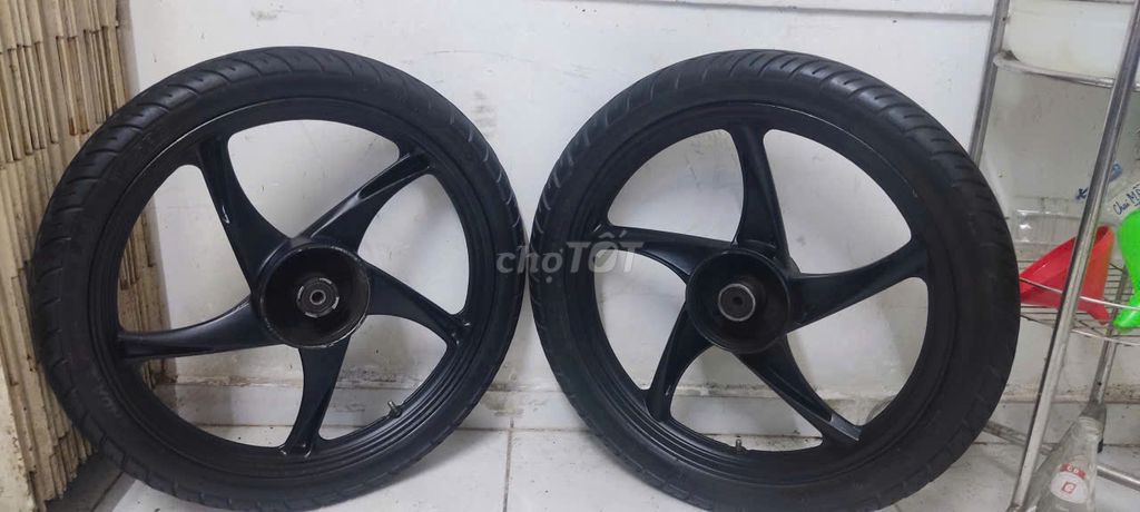 Bán cặp bánh mâm xe Honda thắng đùm. Mua bán Phụ tùng xe tại Quận Phú Nhuận Tp Hồ Chí Minh được đăng bởi NGUYỄN THANH BÌNH hình 2