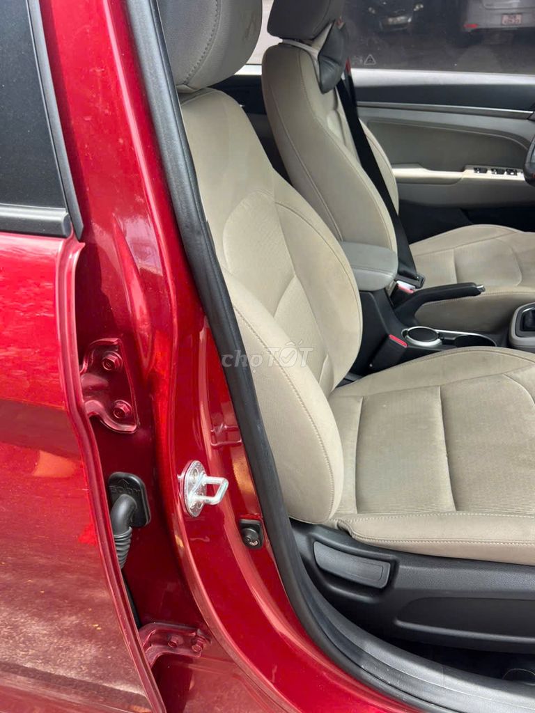 Cần bán e xe gia đình hyndai elantra gps 2017. Mua bán Ô tô tại Thành phố Hội An Quảng Nam được đăng bởi Dat Mai hình 3