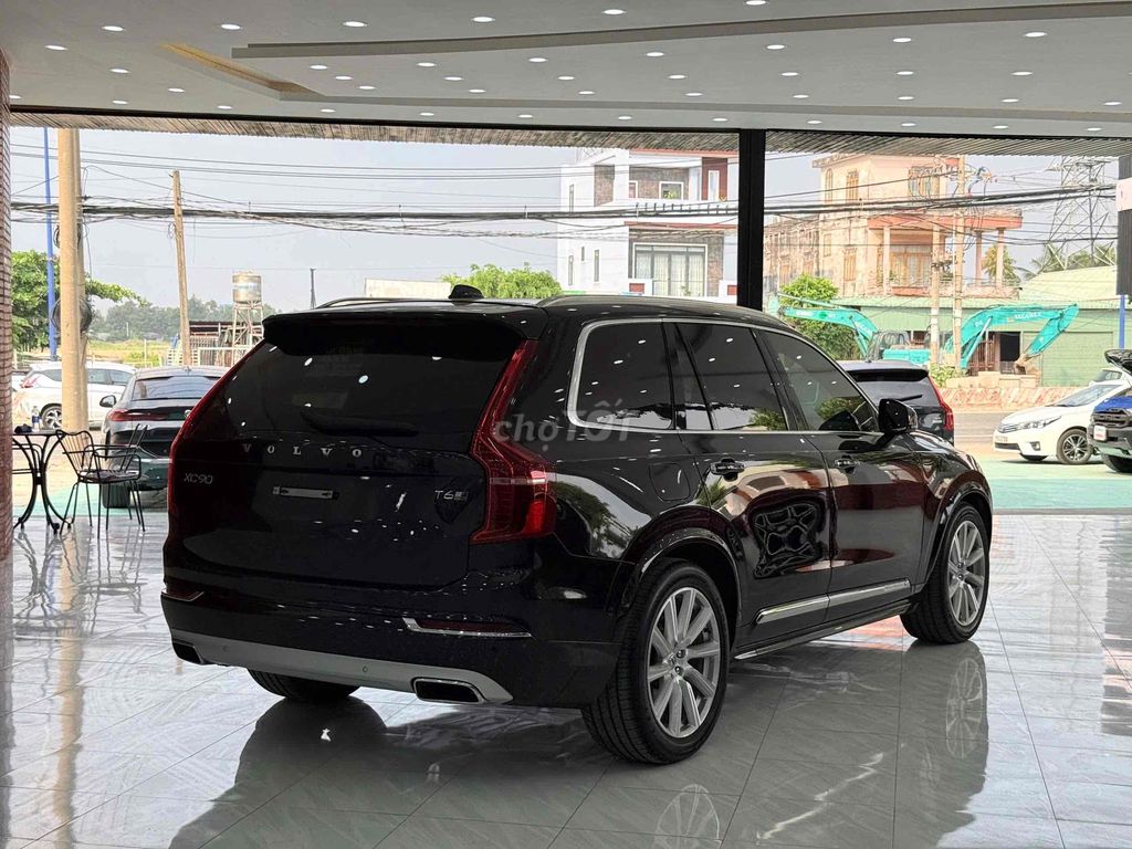 Volvo XC90 2018 T6 Inscription mẫu xe an toàn. Mua bán Ô tô tại Thành phố Thủ Dầu Một Bình Dương được đăng bởi Dương Tuấn Anh hình 6