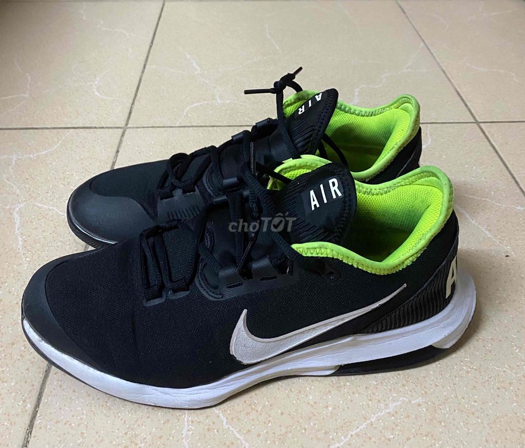 Giày thể thao, hiệu NIKE, size 44