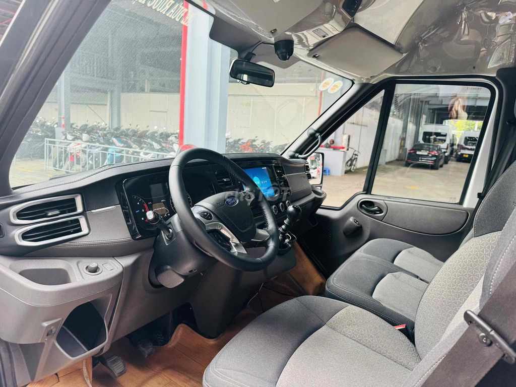 Ford Transit MCA Van 3 Chỗ 62.000km Mới Cải Tạo. Mua bán Ô tô tại Quận Tân Phú Tp Hồ Chí Minh được đăng bởi BẾN THÀNH FORD XE ĐÃ QUA SỬ DỤNG hình 12