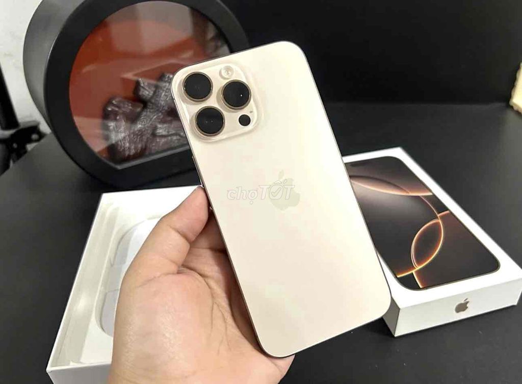 iPhone 16 Pro Max 512GB Gold FULLBOX BH APPLE 2026. Mua bán Điện thoại tại Quận Hà Đông Hà Nội được đăng bởi iStock Hà Nội Zin Đẹp Chất hình 1